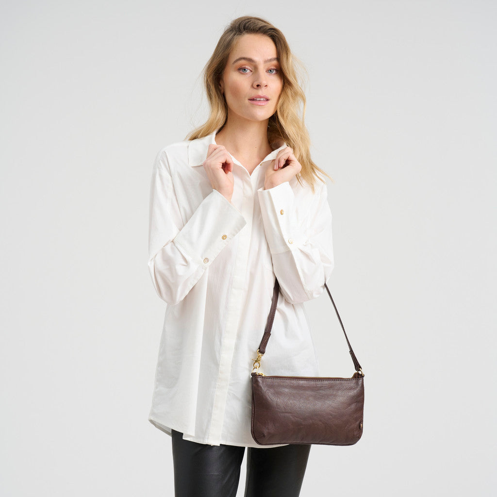 DEPECHE Classic leather shoulderbag Shoulderbag / Handbag 106 Coffee