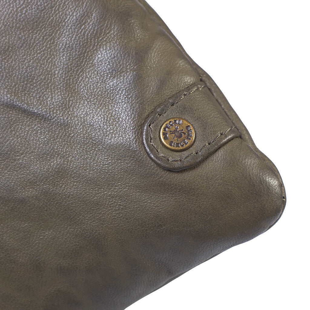 DEPECHE Elegant and Timeless Clutch Clutch 049 Army Green