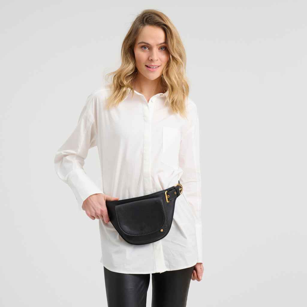 DEPECHE Cow leather saddle-style bumbag Bumbag 099 Black