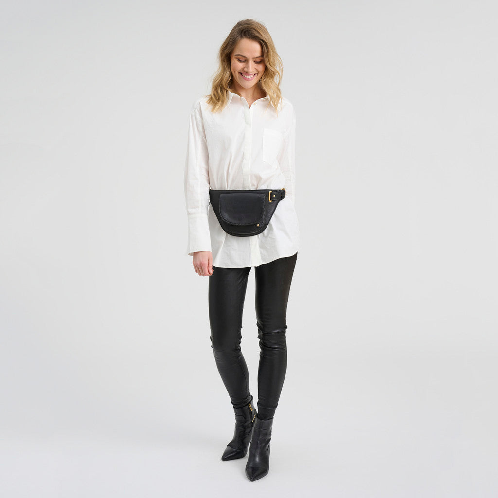 DEPECHE Cow leather saddle-style bumbag Bumbag 099 Black