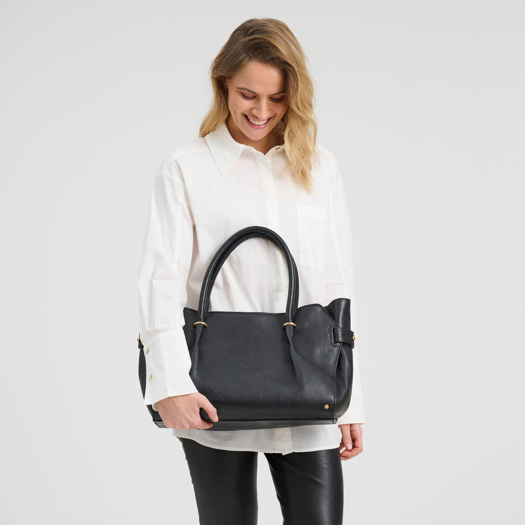 DEPECHE Leather work bag with gold trim details Shoulderbag / Handbag 099 Black