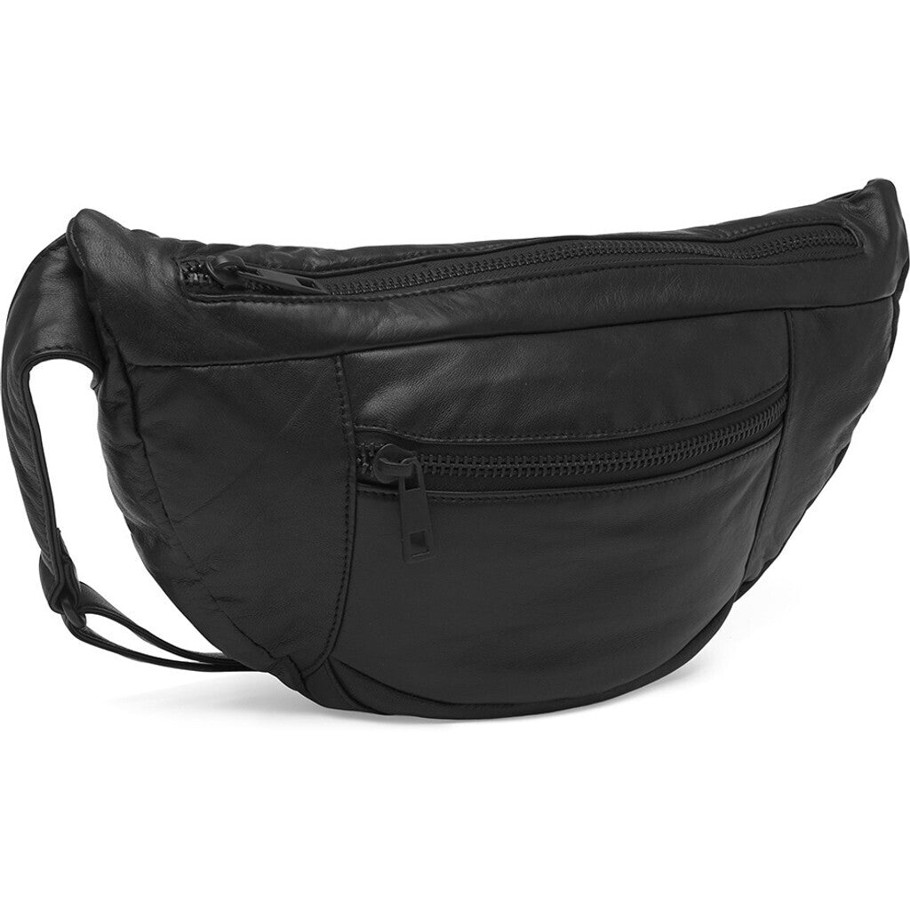 DEPECHE Oversize leather bumbag in high and soft quality Bumbag 226 Black / Black