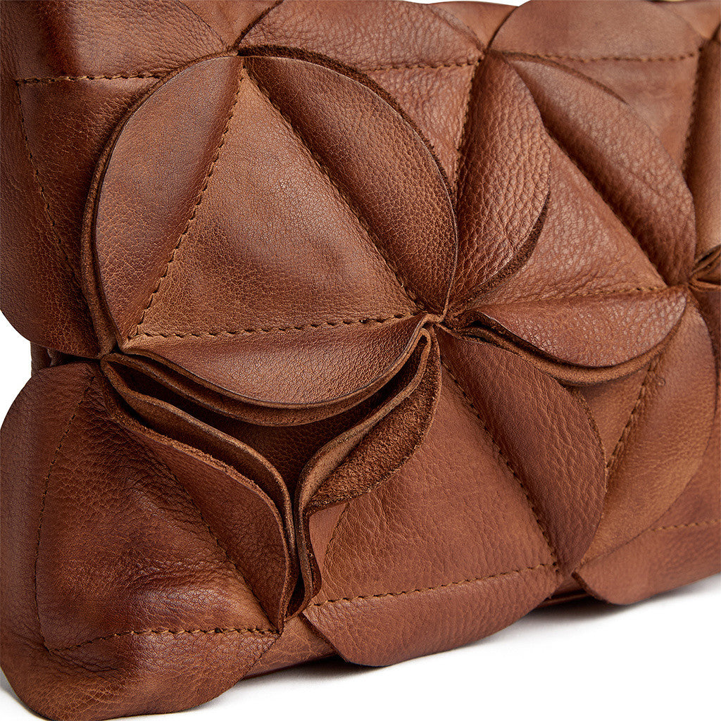 DEPECHE Rio Clutch Small bag / Clutch 040 Dark cognac