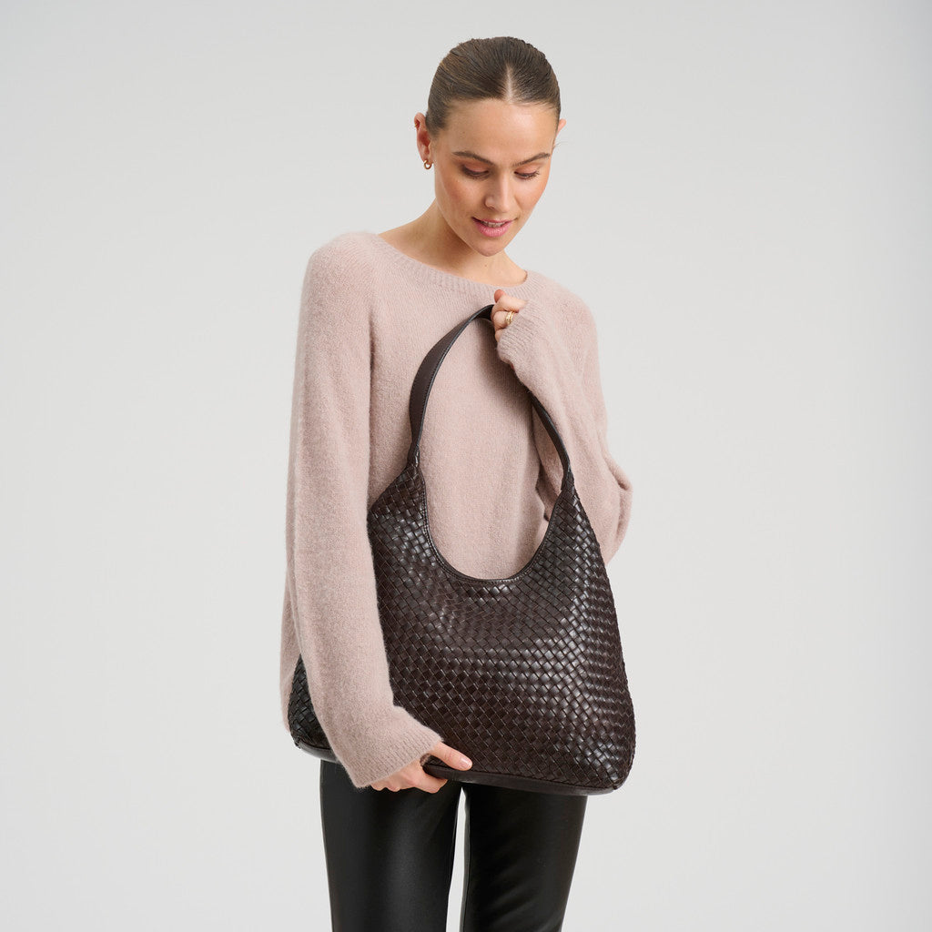 DEPECHE Sofya handwoven leather shoulder bag Shoulderbag / Handbag 161 Dark brown