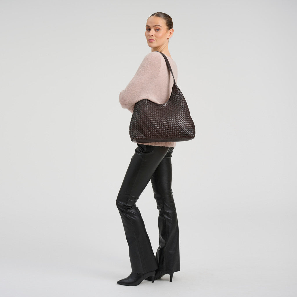 DEPECHE Sofya handwoven leather shoulder bag Shoulderbag / Handbag 161 Dark brown