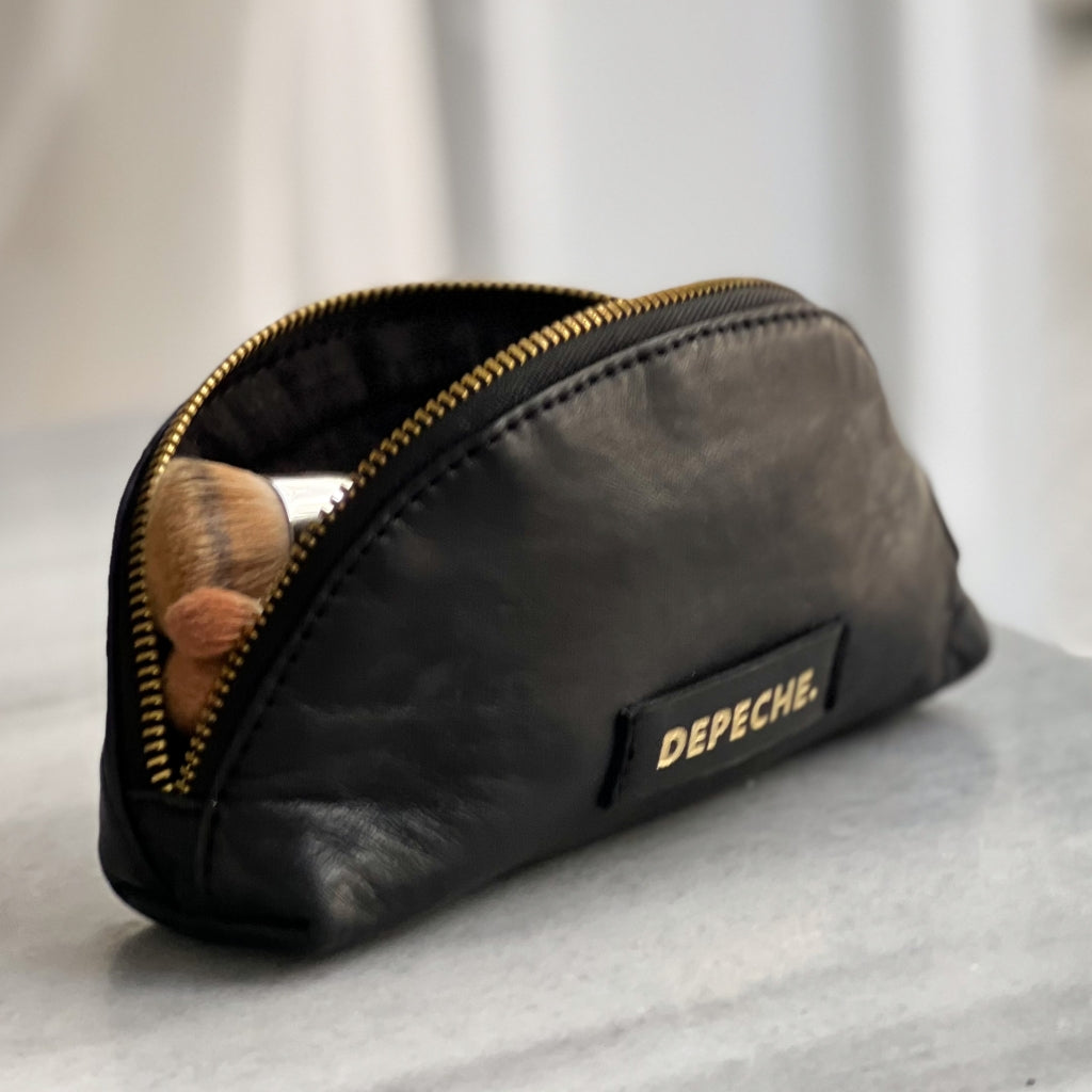DEPECHE Small cosmetic bag in soft leather quality Accessories 099 Black (Nero)